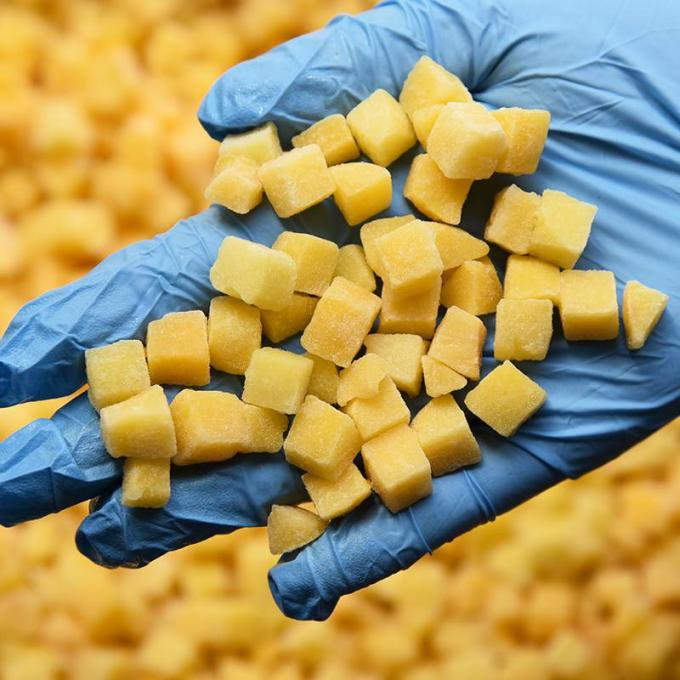 IQF 유기농 황도 다이스 벌크 포장 냉동 과일 물 펄프 통째 큐브 및 반쪽 달콤한 맛 보존 1